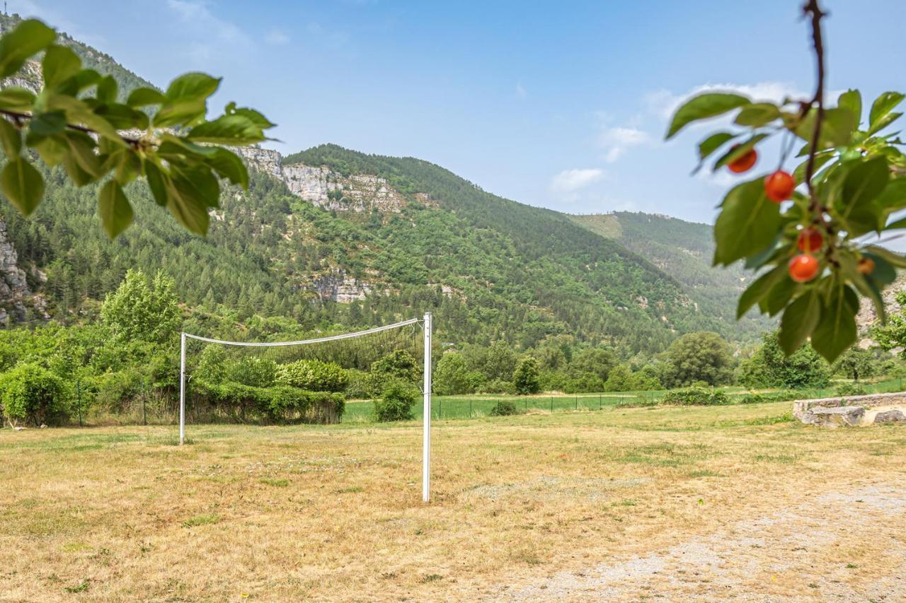 Village De Gites De Blajoux Quezac  Εξωτερικό φωτογραφία
